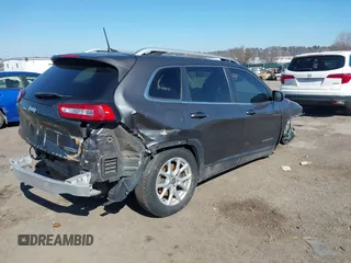 2017 Jeep Cherokee Latitude with VIN 1C4PJMCS2HW575645, listed as a IAAI auction lot 41747140 with 1 mi miles. Bid and sale history available at carsss.com. Image 4.