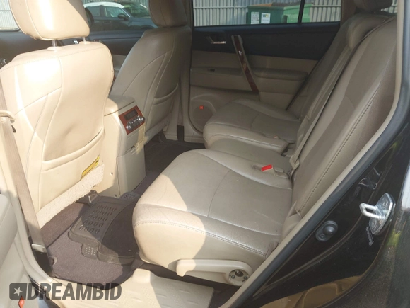 2011 Toyota Highlander Limited z VIN 5TDDK3EH5BS087809, wystawiony jako IAAI lot #42412004 z przebiegiem 191 511 mil mil oraz . Historia ofert i sprzedaży dostępna na DreamBid. Obrazek 8.