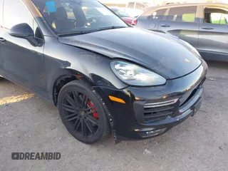 2017 Porsche Cayenne Turbo z VIN WP1AC2A2XHLA92993, wystawiony jako IAAI lot #41264521 z przebiegiem 83 257 mil mil oraz . Historia ofert i sprzedaży dostępna na DreamBid. Obrazek 17.