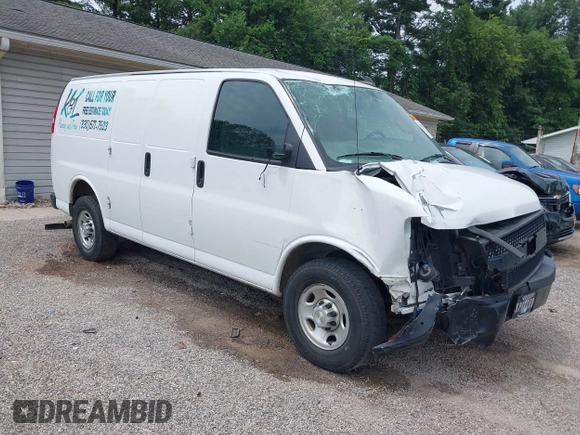 2020 Chevrolet Express Cargo with VIN 1GCWGAFGXL1232667, listed as a IAAI auction lot 42682111 with 90,751 mi miles and . Bid and sale history available at DreamBid. Image 1.