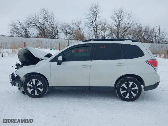 2017 Subaru Forester Premium with VIN JF2SJAEC1HH529955, listed as a IAAI auction lot 41466682 with 126,118 mi miles. Bid and sale history available at carsss.com. Image 15.
