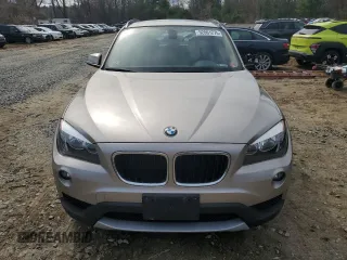 2014 BMW X1 xDrive28i with VIN WBAVL1C50EVY16286, listed as a Copart auction lot 52861275 with 139,283 mi miles and Clean Title. Bid and sale history available at carsss.com. Image 5.
