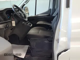 2020 Ford Transit Cargo z VIN 1FTBR1XG3LKB79165, wystawiony jako IAAI lot #42763042 z przebiegiem 140 992 mil mil oraz . Historia ofert i sprzedaży dostępna na DreamBid. Obrazek 51.