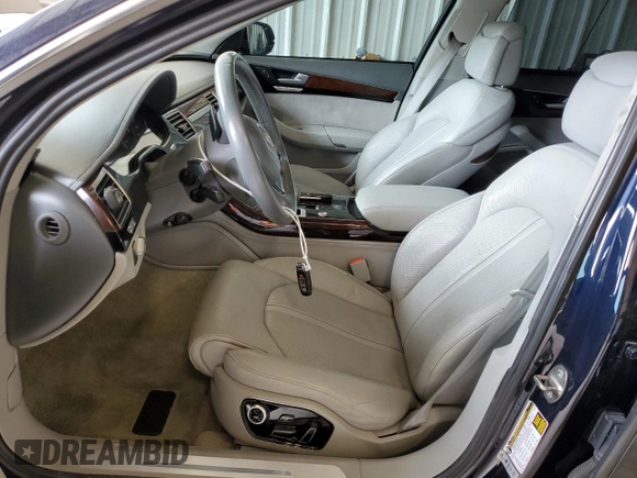 2013 Audi A8 4.0L с VIN WAUR2AFD6DN020907, выставлен на аукционе Copart как лот 54742325 с пробегом 88 042 миль миль и Списание • Salvage title. История ставок и продаж доступна на DreamBid. Изображение 7.