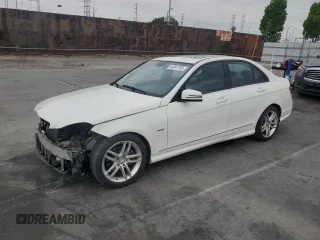 2012 Mercedes-Benz C 250 Sport z VIN WDDGF4HB5CR229418, wystawiony jako Copart lot #54341765 z przebiegiem 134 522 mil mil oraz Szkoda całkowita • Salvage title. Historia ofert i sprzedaży dostępna na DreamBid. Obrazek 1.