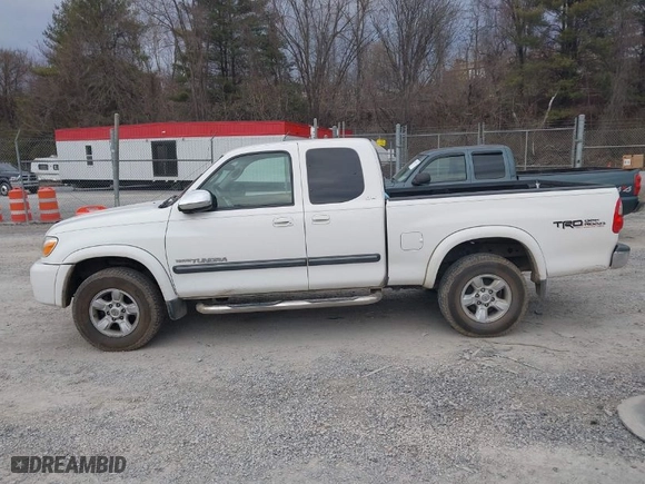 2006 Toyota Tundra SR5 with VIN 5TBBT44176S474522, listed as a IAAI auction lot 41662123 with 124,409 mi miles. Bid and sale history available at carsss.com. Image 14.