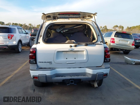 2006 Chevrolet TrailBlazer LS with VIN 1GNES16S466125398, listed as a IAAI auction lot 38466147 with Not Provided miles. Bid and sale history available at carsss.com. Image 16.