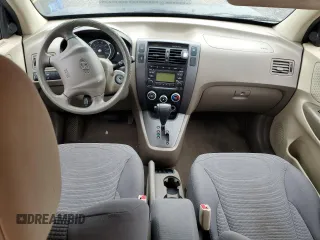 2009 Hyundai Tucson GLS with VIN KM8JM12B89U009365, listed as a Copart auction lot 67215704 with 157,475 mi miles and Salvage Title. Bid and sale history available at carsss.com. Image 8.