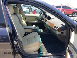 2004 BMW 7 Series 745Li z VIN WBAGN63424DS48019, wystawiony jako IAAI lot #42510159 z przebiegiem 194 500 mil mil oraz . Historia ofert i sprzedaży dostępna na DreamBid. Obrazek 5.