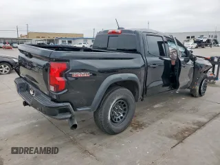 2024 Chevrolet Colorado 4WD Trail Boss z VIN 1GCPTEEK7R1246063, wystawiony jako Copart lot #59042055 z przebiegiem 11 400 mil mil oraz Szkoda całkowita • Salvage title. Historia ofert i sprzedaży dostępna na DreamBid. Obrazek 3.