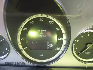 2011 Mercedes-Benz E 550 Luxury с VIN WDDHF9AB3BA423048, выставлен на аукционе IAAI как лот 42164692 с пробегом 79 823 миль миль и . История ставок и продаж доступна на DreamBid. Изображение 15.
