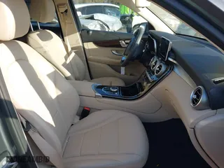 2019 Mercedes-Benz GLC with VIN WDC0G4KB1KV148515, listed as a IAAI auction lot 41907718 with 46,524 mi miles. Bid and sale history available at carsss.com. Image 5.