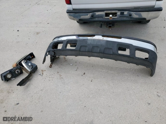 2005 Chevrolet Silverado 1500 Work Truck with VIN 1GCEC14X15Z134674, listed as a Copart auction lot 50159365 with 207,248 mi miles and Salvage Title. Bid and sale history available at carsss.com. Image 12.