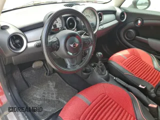 2011 MINI Hardtop with VIN WMWSU3C5XBTX96079, listed as a Copart auction lot 60990665 with 108,263 mi miles and Clean title. Bid and sale history available at DreamBid. Image 8.