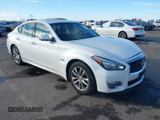 2016 Infiniti Q70 with VIN JN1EY1APXGM470039, listed as a IAAI auction lot 41331470 with 62,831 mi miles and . Bid and sale history available at DreamBid. Image 1.