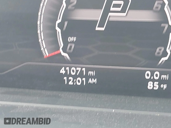 2020 Lamborghini Urus z VIN ZPBUA1ZL9LLA10233, wystawiony jako IAAI lot #39731921 z przebiegiem 41 071 mil mil oraz . Historia ofert i sprzedaży dostępna na DreamBid. Obrazek 7.