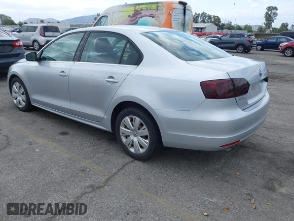 2013 Volkswagen Jetta Sedan SE with VIN 3VWDP7AJ5DM292211, listed as a IAAI auction lot 42129945 with 103,705 mi miles. Bid and sale history available at carsss.com. Image 3.