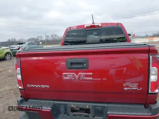 2018 GMC Canyon 4WD Denali with VIN 1GTG6EEN4J1317399, listed as a IAAI auction lot 41558173 with 87,647 mi miles. Bid and sale history available at carsss.com. Image 16.