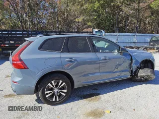 2024 Volvo XC60 Recharge Plug-In Hybrid Core Dark Theme with VIN YV4H60DK8R1914174, listed as a Copart auction lot 82785284 with 2,912 mi miles and Clean Title. Bid and sale history available at carsss.com. Image 3.