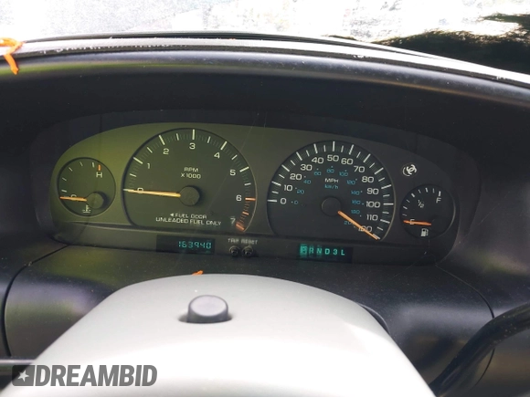 1999 Plymouth Voyager Grand SE z VIN 1P4GP44G0XB579719, wystawiony jako IAAI lot #41981925 z przebiegiem 163 940 mil mil oraz . Historia ofert i sprzedaży dostępna na DreamBid. Obrazek 7.