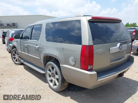 2007 Cadillac Escalade ESV with VIN 1GYFK66877R354599, listed as a IAAI auction lot 42286079 with 198,438 mi miles and . Bid and sale history available at DreamBid. Image 3.