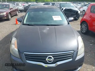 2008 Nissan Altima 2.5 SL with VIN 1N4AL21E58N553152, listed as a IAAI auction lot 42091827 with 187,569 mi miles. Bid and sale history available at carsss.com. Image 6.
