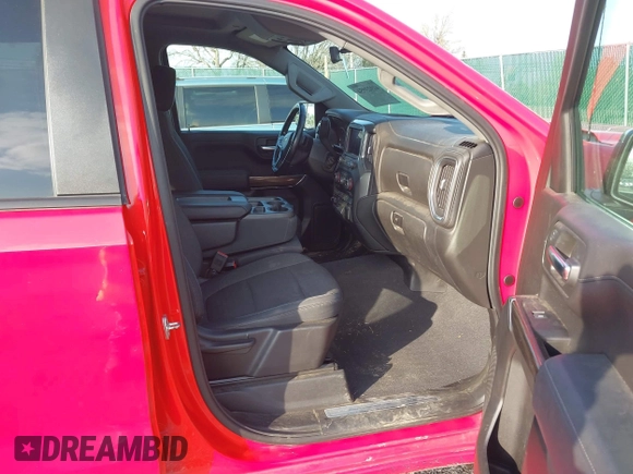 2019 Chevrolet Silverado 1500 LT with VIN 1GCUYDED5KZ218933, listed as a IAAI auction lot 41923954 with 101,485 mi miles. Bid and sale history available at carsss.com. Image 5.