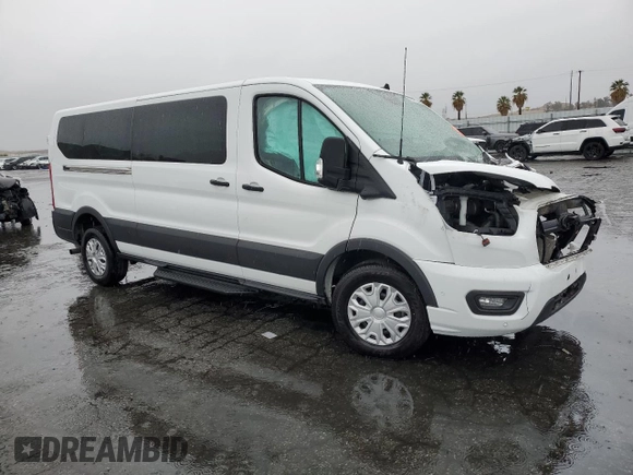 2023 Ford Transit Passenger XL z VIN 1FBAX2Y88PKB08729, wystawiony jako Copart lot #45147125 z przebiegiem Nie podano mil oraz Czysty tytuł • Clean title. Historia ofert i sprzedaży dostępna na DreamBid. Obrazek 4.