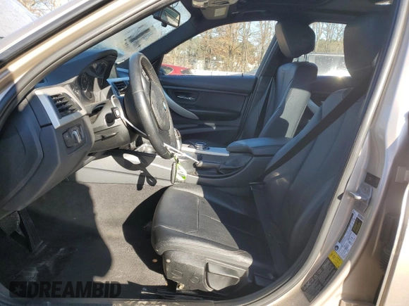 2014 BMW 3 Series 320i xDrive with VIN WBA3C3G5XENR25772, listed as a Copart auction lot 85647054 with 138,104 mi miles and Clean title. Bid and sale history available at DreamBid. Image 7.