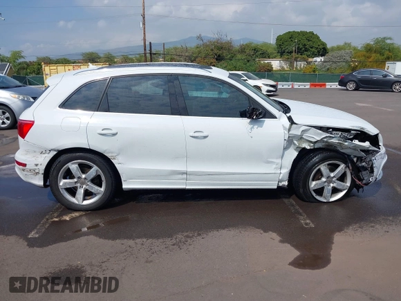 2012 Audi Q5 3.2L Premium Plus with VIN WA1DKAFP5CA033381, listed as a IAAI auction lot 41571823 with 84,251 mi miles. Bid and sale history available at carsss.com. Image 12.