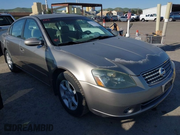 2005 Nissan Altima 2.5 S with VIN 1N4AL11D05C144081, listed as a IAAI auction lot 42035985 with 190,917 mi miles. Bid and sale history available at carsss.com. Image 1.