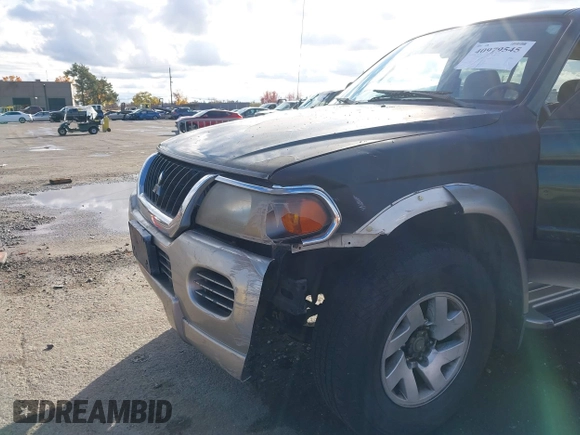 2001 Mitsubishi Montero Sport XLS with VIN JA4LS31HX1P005173, listed as a IAAI auction lot 40979545 with 147,168 mi miles. Bid and sale history available at carsss.com. Image 6.