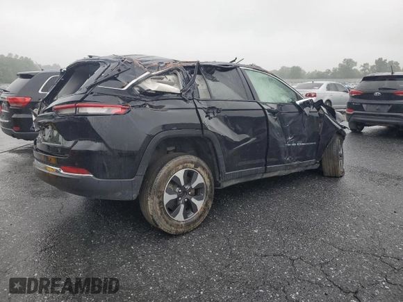 2024 Jeep Grand Cherokee z VIN 1C4RJYB68RC710716, wystawiony jako Copart lot #61194385 z przebiegiem Nie podano mil oraz Nie do naprawy • Non repairable. Historia ofert i sprzedaży dostępna na DreamBid. Obrazek 3.
