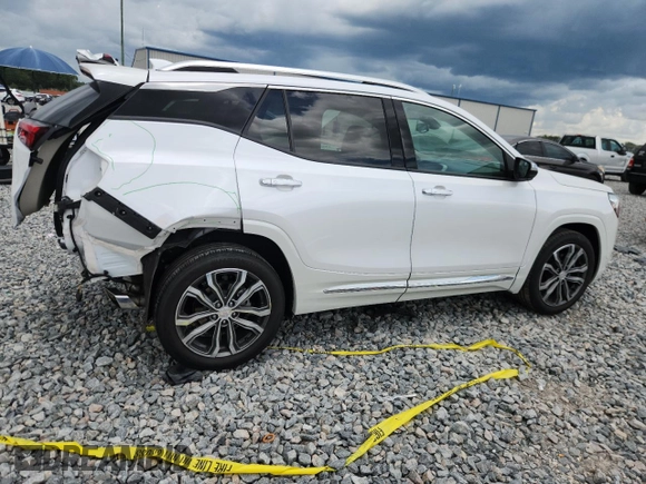 2020 GMC Terrain Denali with VIN 3GKALSEX9LL304887, listed as a Copart auction lot 62385095 with 29,015 mi miles and Salvage title. Bid and sale history available at DreamBid. Image 3.