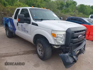 2016 Ford Super Duty F-250 SRW XLT with VIN 1FT7X2A6XGEB67911, listed as a IAAI auction lot 41929470 with 243,109 mi miles. Bid and sale history available at carsss.com. Image 1.