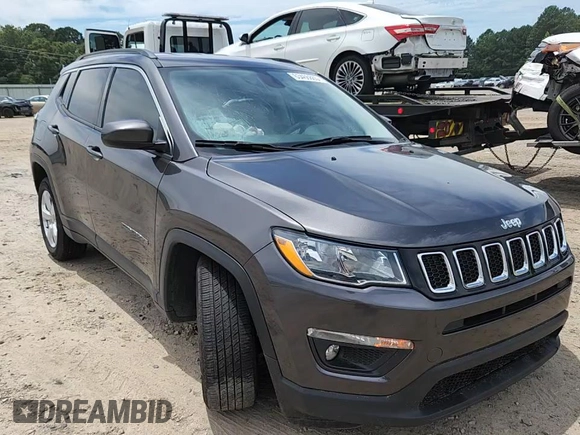 2020 Jeep Compass Latitude z VIN 3C4NJCBB8LT169922, wystawiony jako Copart lot #63466865 z przebiegiem 129 245 mil mil oraz Szkoda całkowita • Salvage title. Historia ofert i sprzedaży dostępna na DreamBid. Obrazek 13.