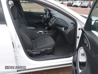 2024 Chevrolet Malibu LT with VIN 1G1ZD5ST1RF121543, listed as a IAAI auction lot 42249689 with 26,882 mi miles and . Bid and sale history available at DreamBid. Image 5.