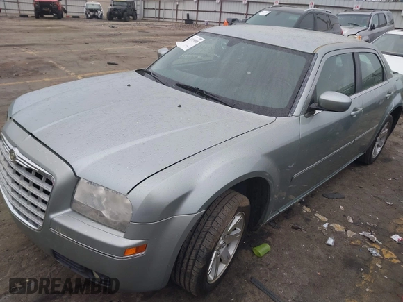 2006 Chrysler 300 Touring with VIN 2C3KA53G56H112376, listed as a IAAI auction lot 41919098 with 309,184 mi miles. Bid and sale history available at carsss.com. Image 17.