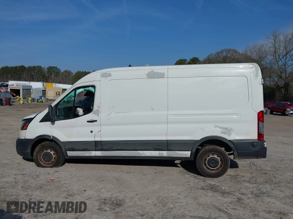 2020 Ford Transit Cargo with VIN 1FTBR1C81LKB67434, listed as a IAAI auction lot 41418986 with 133,456 mi miles. Bid and sale history available at carsss.com. Image 13.