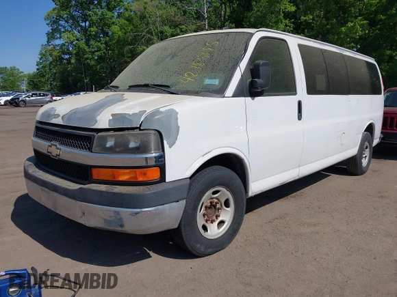 2011 Chevrolet Express Passenger 1LT with VIN 1GAZG1FG7B1171122, listed as a IAAI auction lot 42185185 with 262,837 mi miles and . Bid and sale history available at DreamBid. Image 17.
