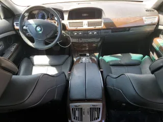 2007 BMW 7 Series 750i with VIN WBAHL83527DT09744, listed as a Copart auction lot 62309195 with 118,242 mi miles and Salvage title. Bid and sale history available at DreamBid. Image 8.