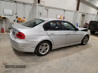 2008 BMW 3 Series 328xi z VIN WBAVC93588K039103, wystawiony jako Copart lot #52604335 z przebiegiem 149 843 mil mil oraz Nie do naprawy • Non repairable. Historia ofert i sprzedaży dostępna na DreamBid. Obrazek 3.
