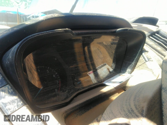 2017 Ford Transit z VIN 1FTYE1YM6HKA47762, wystawiony jako IAAI lot #41799938 z przebiegiem Nie podano mil oraz . Historia ofert i sprzedaży dostępna na DreamBid. Obrazek 7.