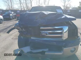 2013 Ford Expedition Max XLT z VIN 1FMJK1J53DEF43877, wystawiony jako IAAI lot #41315831 z przebiegiem Nie podano mil oraz . Historia ofert i sprzedaży dostępna na DreamBid. Obrazek 13.