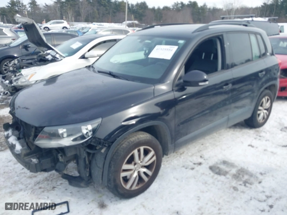 2016 Volkswagen Tiguan R-Line with VIN WVGAV7AX0GW598930, listed as a IAAI auction lot 41525554 with 142,248 mi miles. Bid and sale history available at carsss.com. Image 18.