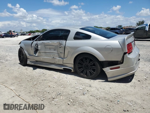 2006 Ford Mustang Standard with VIN 1ZVFT80N865126059, listed as a Copart auction lot 61216915 with 188,114 mi miles and Salvage title. Bid and sale history available at DreamBid. Image 2.
