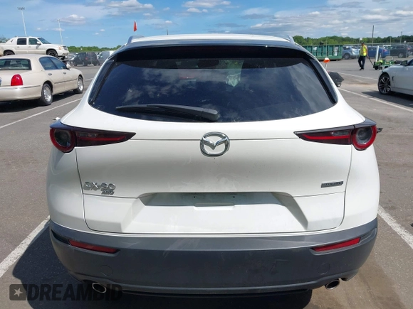 2025 Mazda CX-30 S Preferred z VIN 3MVDMBCM6SM781993, wystawiony jako IAAI lot #42275528 z przebiegiem 5 604 mil mil oraz . Historia ofert i sprzedaży dostępna na DreamBid. Obrazek 16.