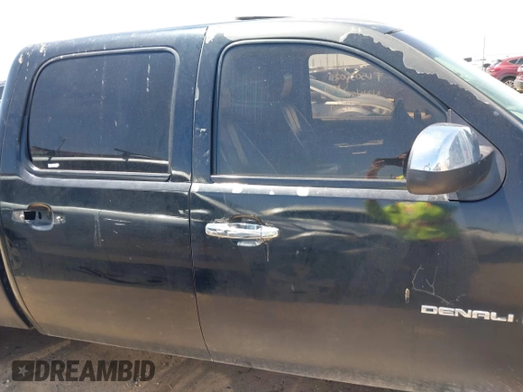 2008 GMC Sierra Denali z VIN 2GTEK638781311204, wystawiony jako IAAI lot #42078564 z przebiegiem 158 728 mil mil oraz . Historia ofert i sprzedaży dostępna na DreamBid. Obrazek 13.