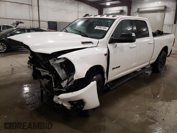 2022 Ram 2500 Big Horn with VIN 3C6UR5DJ3NG148578, listed as a Copart auction lot 82983164 with 38,972 mi miles and Salvage Title. Bid and sale history available at carsss.com. Image 1.