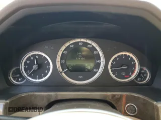 2010 Mercedes-Benz E 350 Luxury z VIN WDDHF8HB9AA102775, wystawiony jako Copart lot #54841885 z przebiegiem 124 106 mil mil oraz Szkoda całkowita • Salvage title. Historia ofert i sprzedaży dostępna na DreamBid. Obrazek 9.
